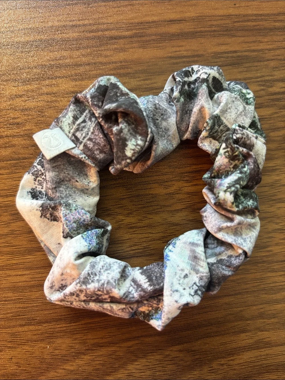 LuluLemon Scrunchie Set